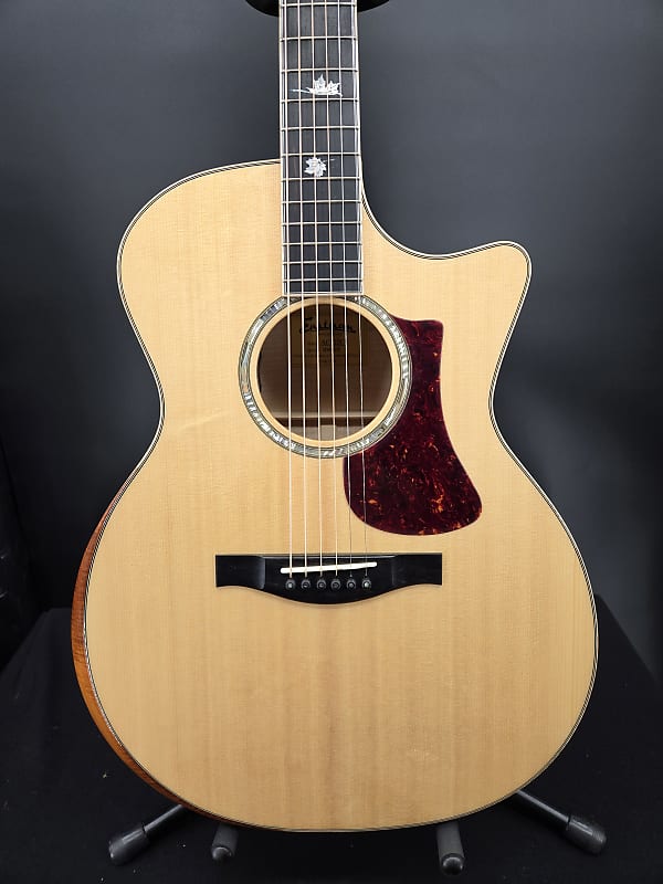 Eastman AC622CE Acoustic Electric Guitar With Maple Leaf Inlay