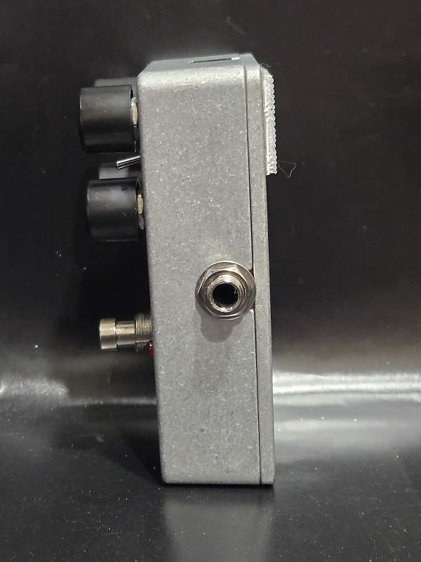 Electro-Harmonix Bass Clone Nano Chorus