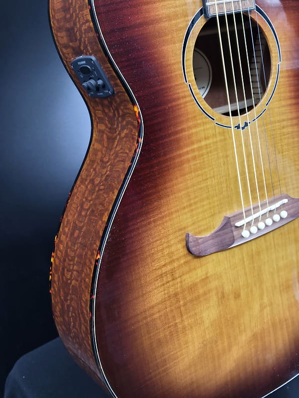 Fender FA-345CE Auditorium, Laurel Fingerboard, 3-Tone Tea Burst
