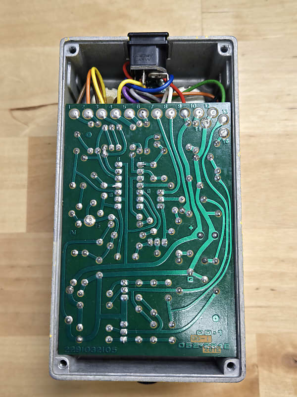 Boss OD-1 Over Drive (Black Label) 1977 - 1985 - Yellow