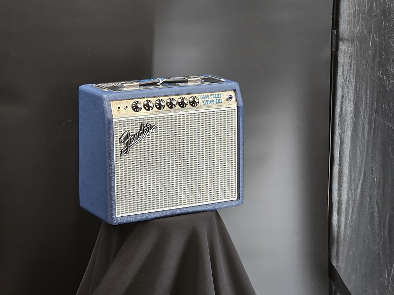 Fender '68 Custom Vibro Champ Reverb - 120V Amplifier - Navy