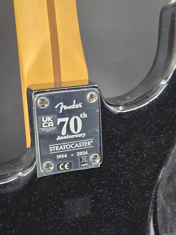 Fender 70th Anniversary Player Stratocaster®, Rosewood Fingerboard, Nebula Noir