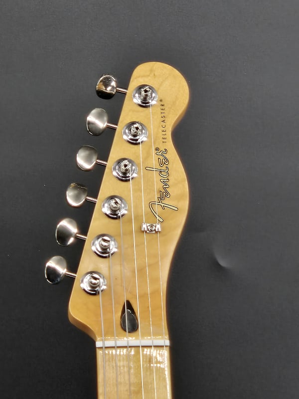 Fender Player II Telecaster®, Maple Fingerboard, Coral Red