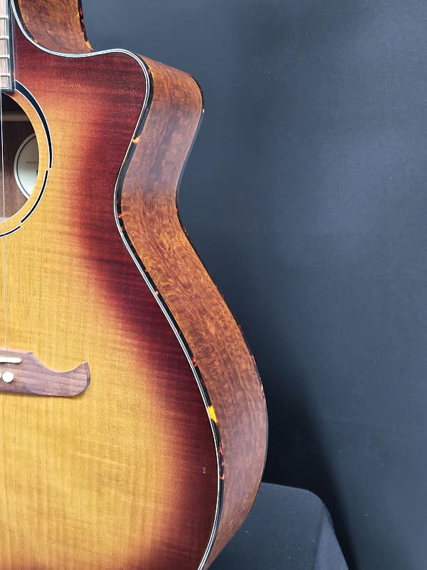 Fender FA-345CE Auditorium, Laurel Fingerboard, 3-Tone Tea Burst