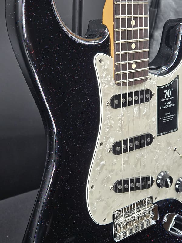 Fender 70th Anniversary Player Stratocaster®, Rosewood Fingerboard, Nebula Noir