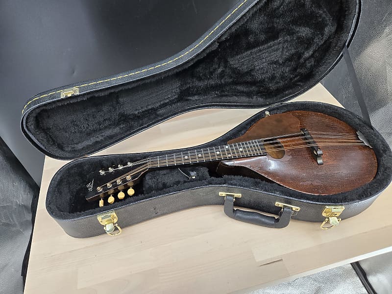 Gibson Style A Jr Mandolin with case 1927-1928