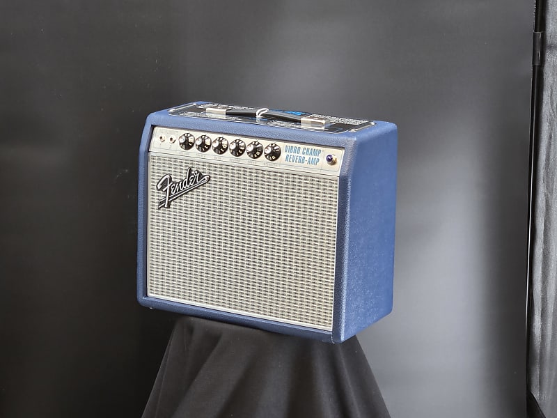 Fender '68 Custom Vibro Champ Reverb - 120V Amplifier - Navy