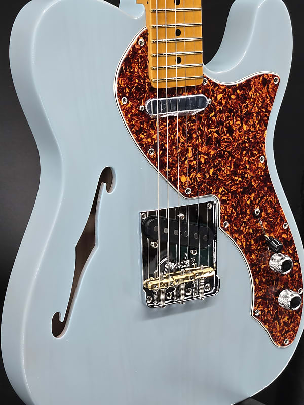 Fender American Professional II Telecaster® Thinline, Maple Fingerboard, Transparent Daphne Blue