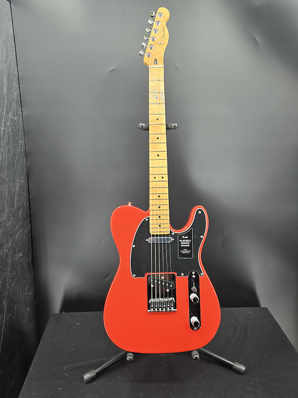 Fender Player II Telecaster®, Maple Fingerboard, Coral Red