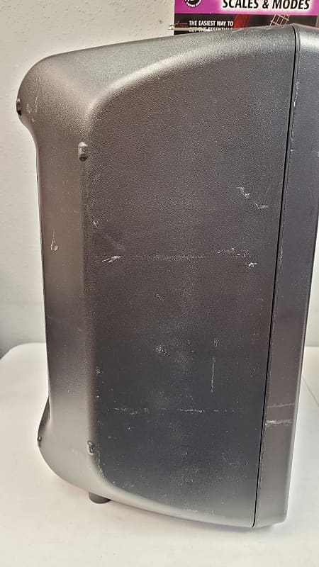 Yamaha CBR10 700W 10 inch Passive Speaker