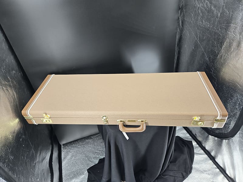 Fender Mike McCready Stratocaster®, Rosewood Fingerboard, 3-Color Sunburst