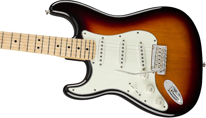 Player Stratocaster Left-Handed, Maple Fingerboard, 3-Color Sunburst