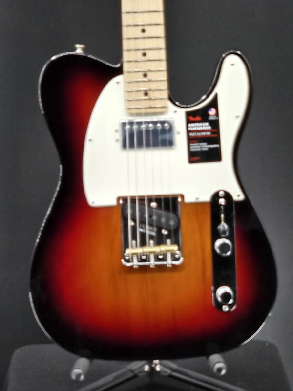 Fender American Performer Telecaster with Humbucking, Maple Fingerboard, 3-Color Sunburst