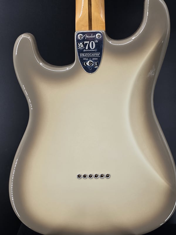 Fender 70th Anniversary Antigua Stratocaster®, Rosewood Fingerboard, Antigua