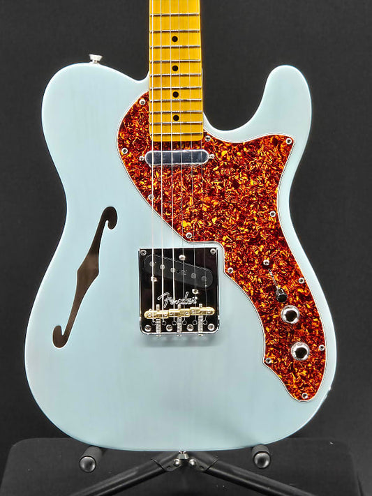 Fender American Professional II Telecaster® Thinline, Maple Fingerboard, Transparent Daphne Blue