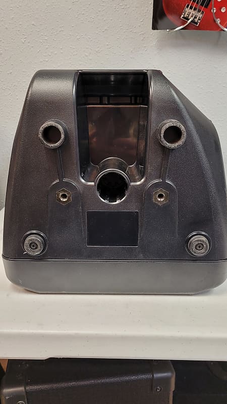 Yamaha CBR10 700W 10 inch Passive Speaker