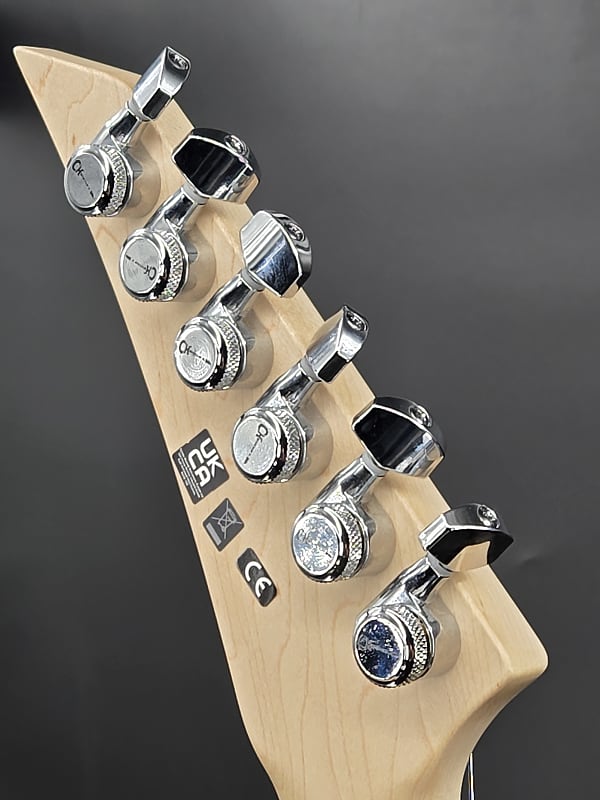 Charvel Super-Stock SD1 H 2PT M, Maple Fingerboard, Silver Bengal