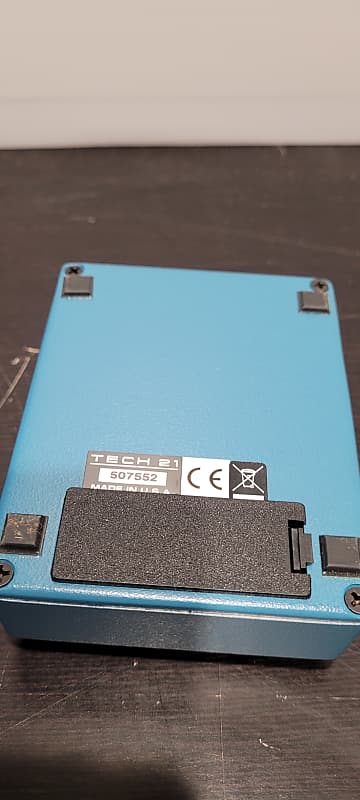 Tech 21 SansAmp Character Series VT Bass V1