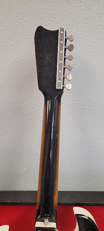 Silvertone Model 1448 Electric Guitar - Black Sparkle with Tube Amp Case with Built-in Speaker