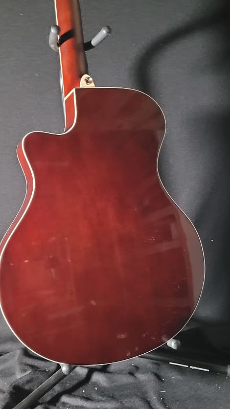Yamaha APX600 Thinline Acoustic-Electric Guitar, Natural