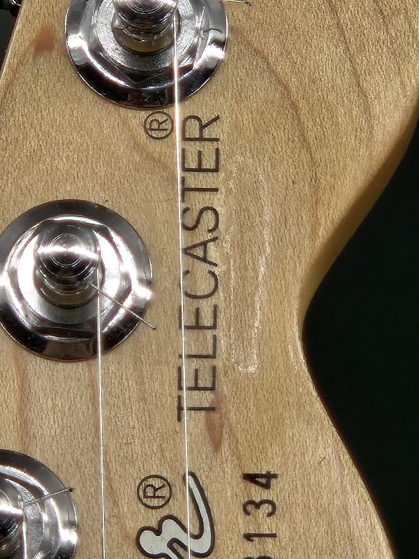 Fender Telecaster 2000 Burgundy Wine MIM with hard shell case