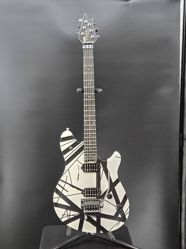 EVH Wolfgang® Special Striped Series, Ebony Fingerboard, Black and White