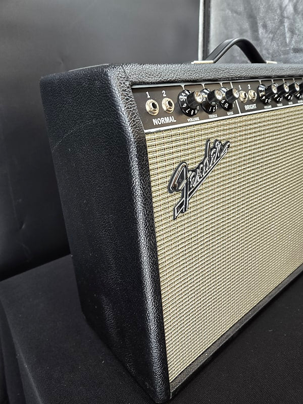 Fender '64 Custom Deluxe Reverb-Amp Hand- Wired  2-Channel 20-Watt 1x12"