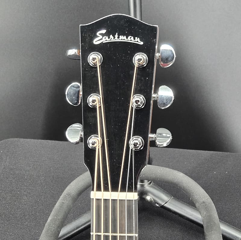 Eastman AC222CE-DLX-GB Acoustic Electric Goldburst