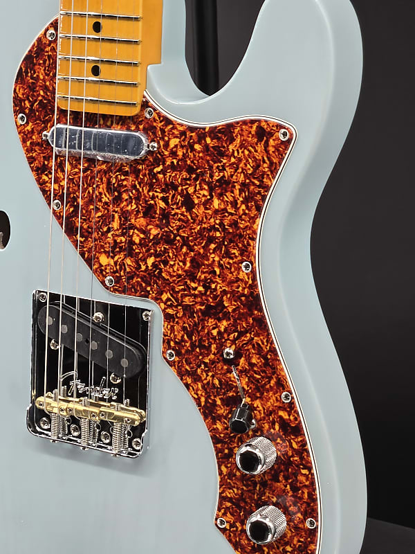 Fender American Professional II Telecaster® Thinline, Maple Fingerboard, Transparent Daphne Blue