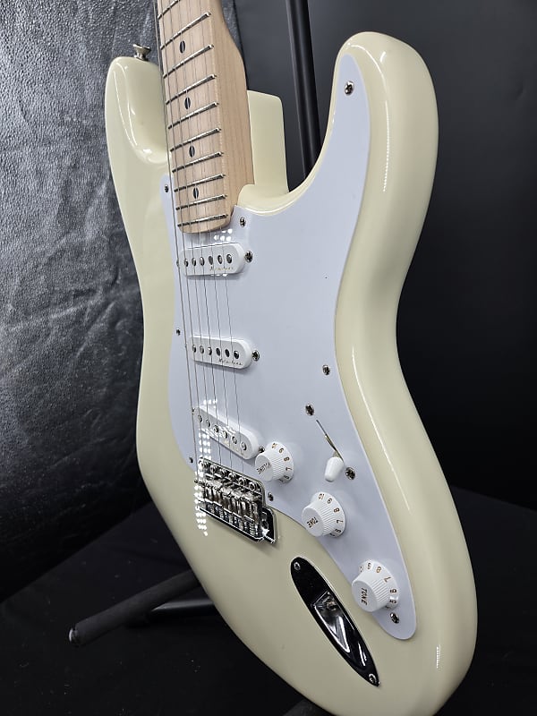 2021 Fender Eric Clapton Artist Series Stratocaster with hardshell case