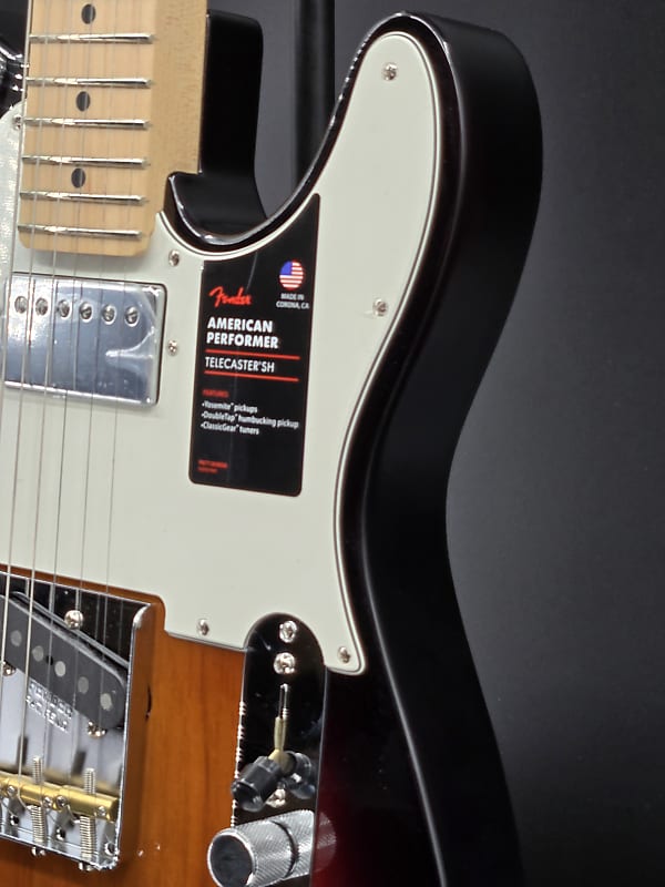 Fender American Performer Telecaster with Humbucking, Maple Fingerboard, 3-Color Sunburst