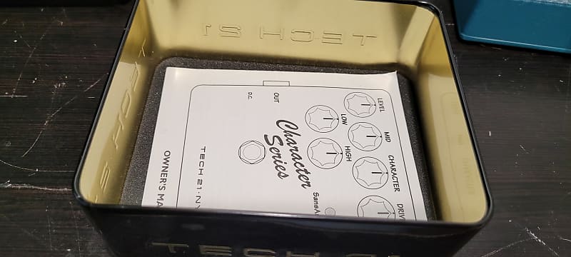 Tech 21 SansAmp Character Series VT Bass V1