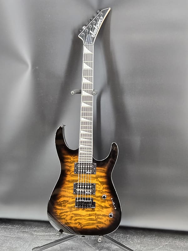 Jackson JS Series Dinky® JS20 DKQ 2PT, Amaranth Fingerboard, Transparent Tobacco Burst
