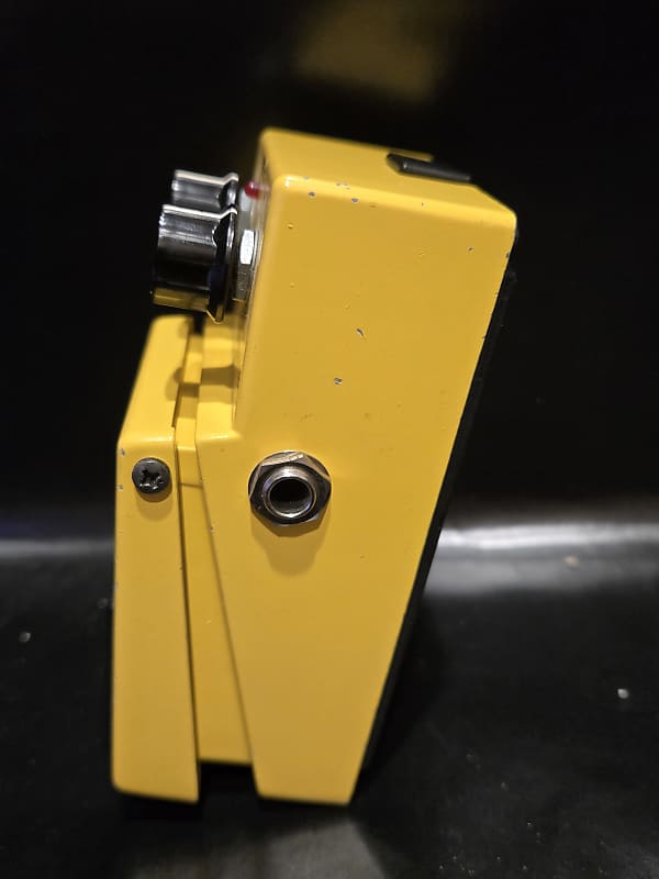 Boss OD-1 Over Drive (Black Label) 1977 - 1985 - Yellow