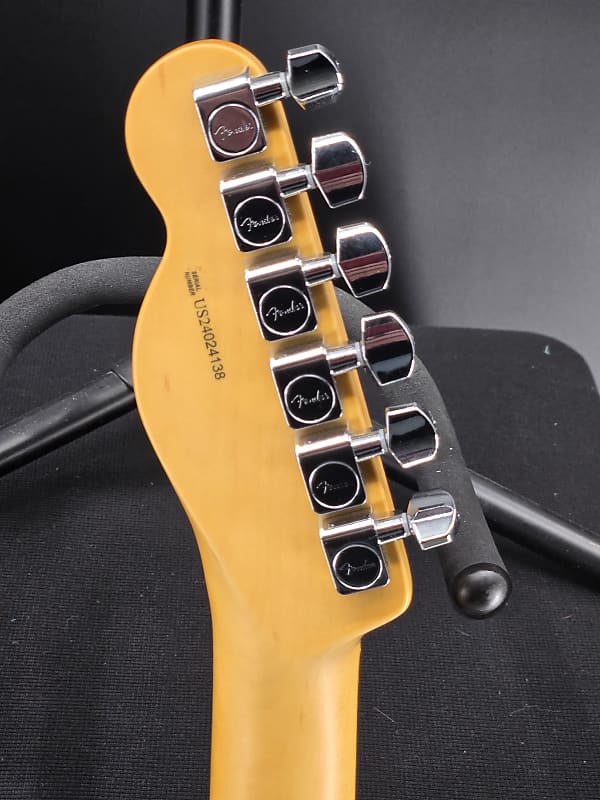 Fender American Professional II Telecaster® Thinline, Maple Fingerboard, Transparent Surf Green