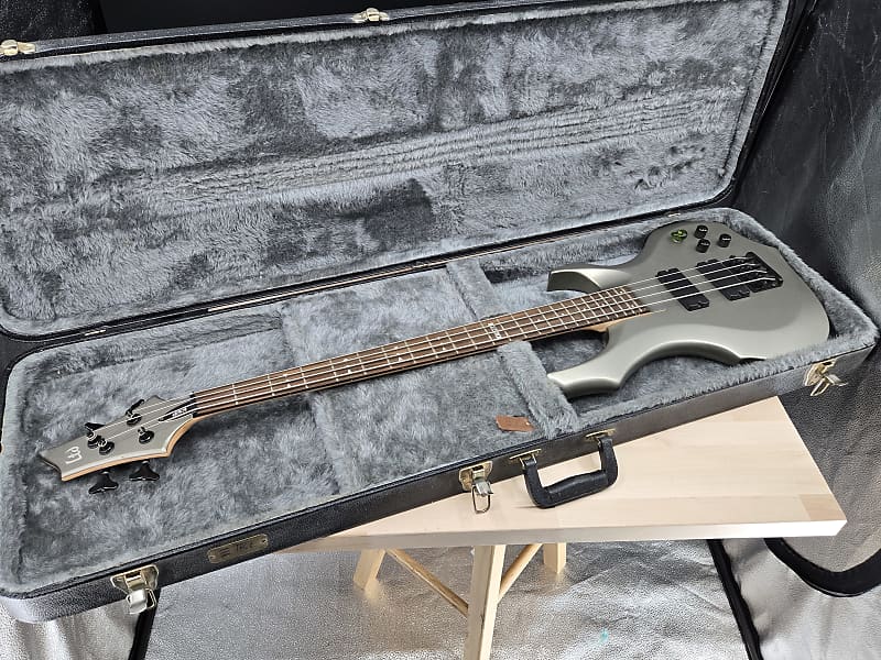 ESP/LTD F-104 Bass 4 string