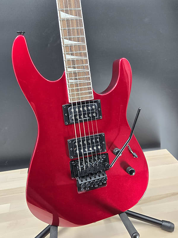 Jackson X Series Soloist™ SLX DX SHOWROOM DEMO Laurel Fingerboard, Red Crystal