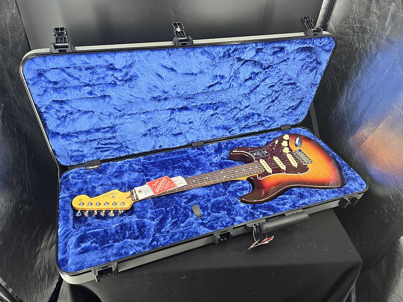 Fender 70th Anniversary American Professional II Stratocaster®, Rosewood Fingerboard, Comet Burst