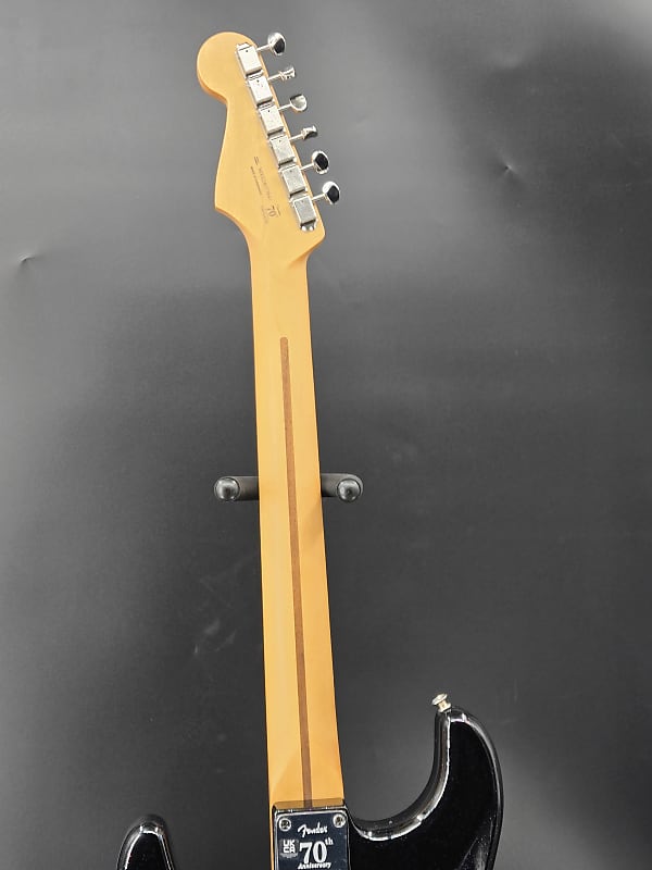 Fender 70th Anniversary Player Stratocaster®, Rosewood Fingerboard, Nebula Noir