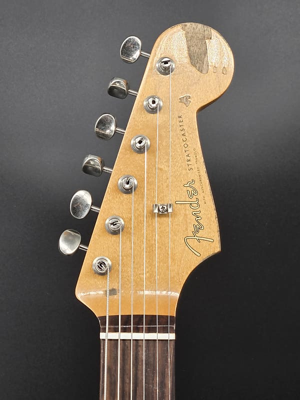Fender Mike McCready Stratocaster®, Rosewood Fingerboard, 3-Color Sunburst