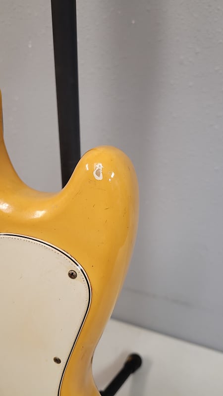 Fender Musicmaster 1975 Olympic White