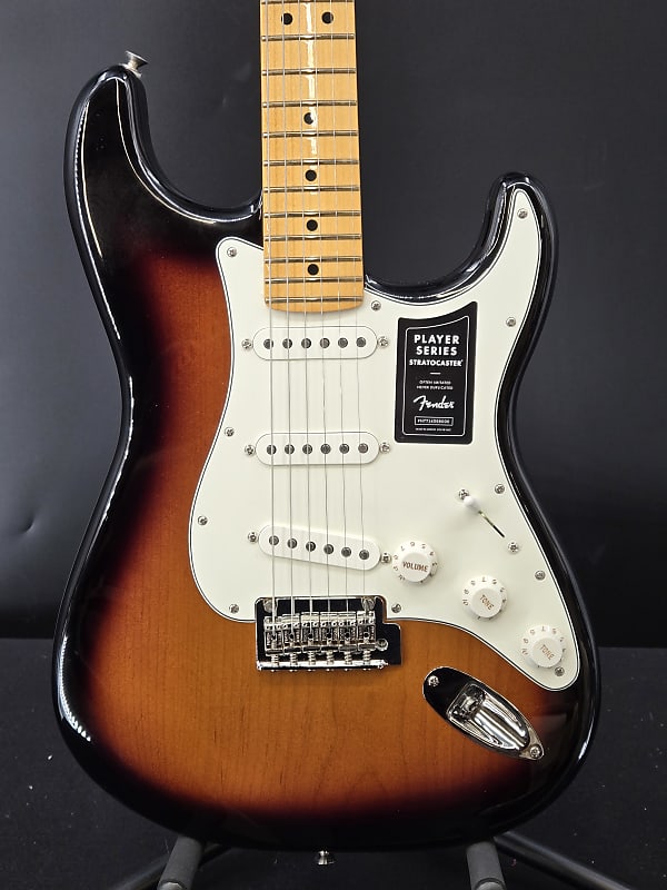 Fender Player Stratocaster, Maple Fingerboard, Anniversary 2-Color Sunburst