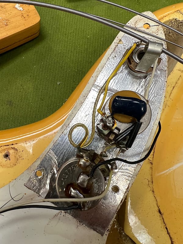 Fender Musicmaster 1975 Olympic White