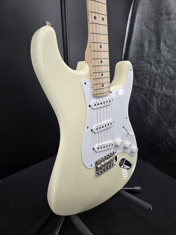 2021 Fender Eric Clapton Artist Series Stratocaster with hardshell case