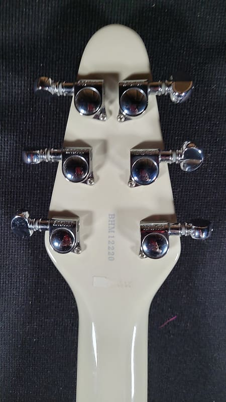 BMG Brian May Limited Edition Red Special in White 2000s w/case