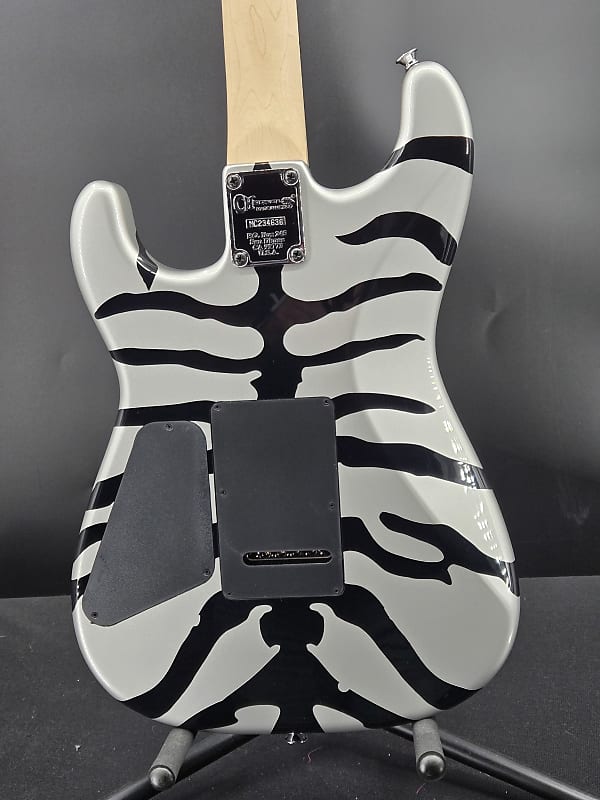 Charvel Super-Stock SD1 H 2PT M, Maple Fingerboard, Silver Bengal