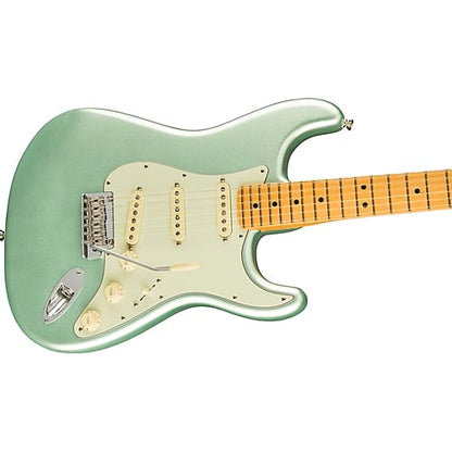 Fender American Professional II Stratocaster®, Maple Fingerboard, Mystic Seamfoam Green