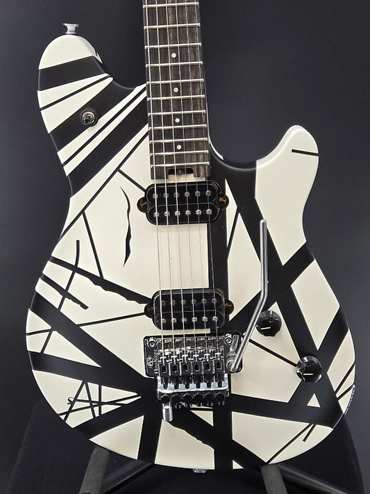 EVH Wolfgang® Special Striped Series, Ebony Fingerboard, Black and White