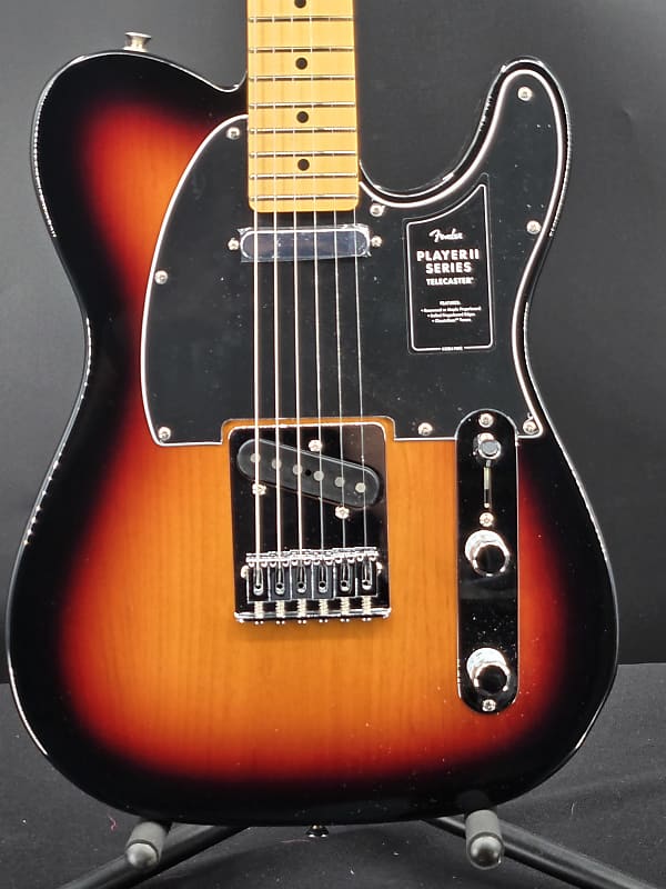 Fender Player II Telecaster®, Maple Fingerboard, 3-Color Sunburst